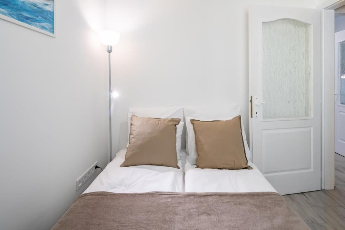 Convenient 2-Room Central Apartment Βουδαπέστη Εξωτερικό φωτογραφία