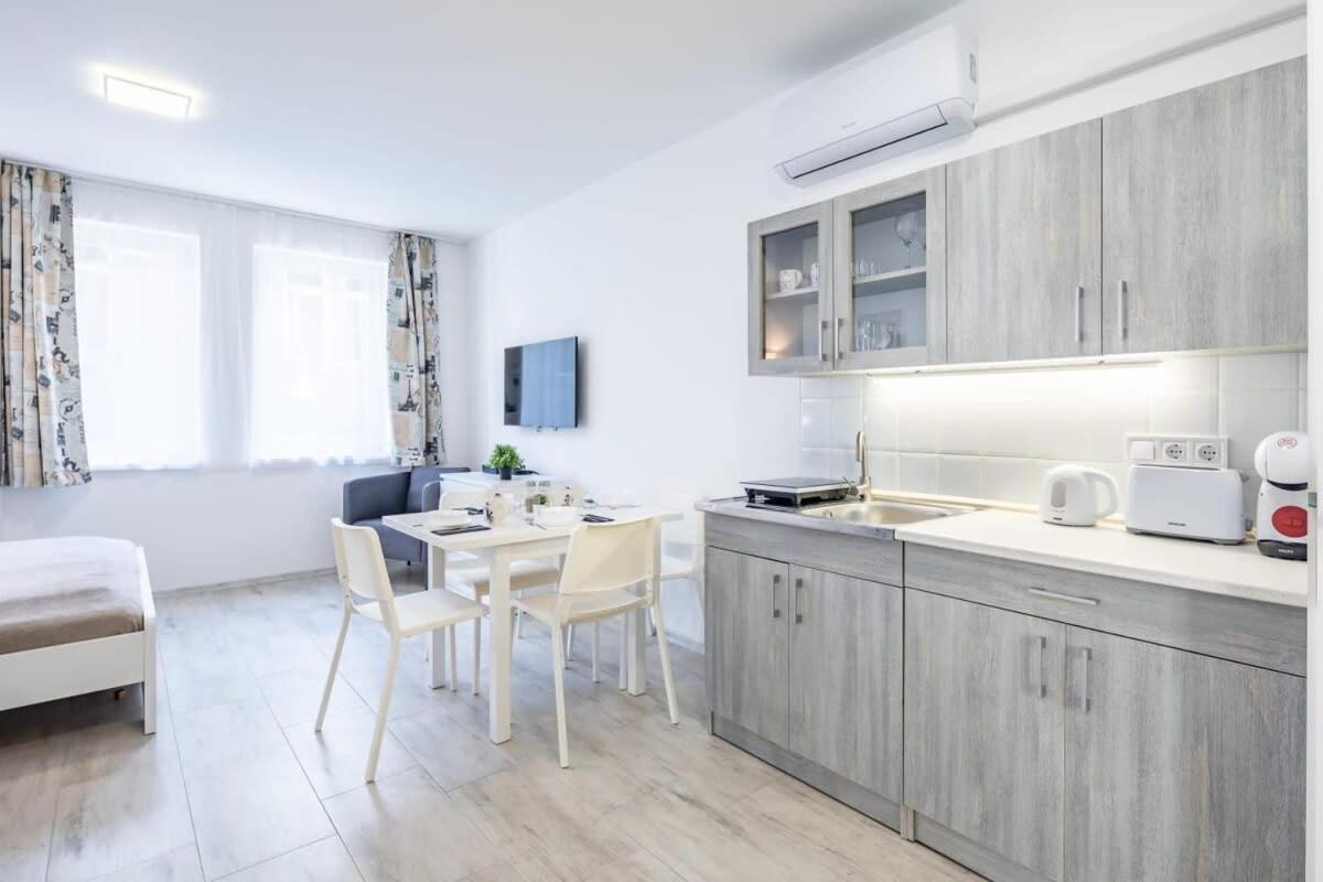 Convenient 2-Room Central Apartment Βουδαπέστη Εξωτερικό φωτογραφία