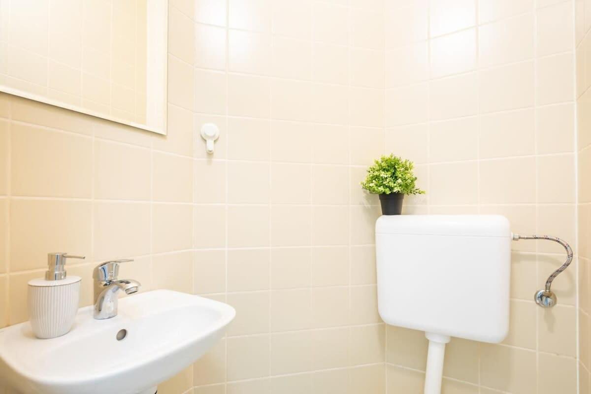 Convenient 2-Room Central Apartment Βουδαπέστη Εξωτερικό φωτογραφία