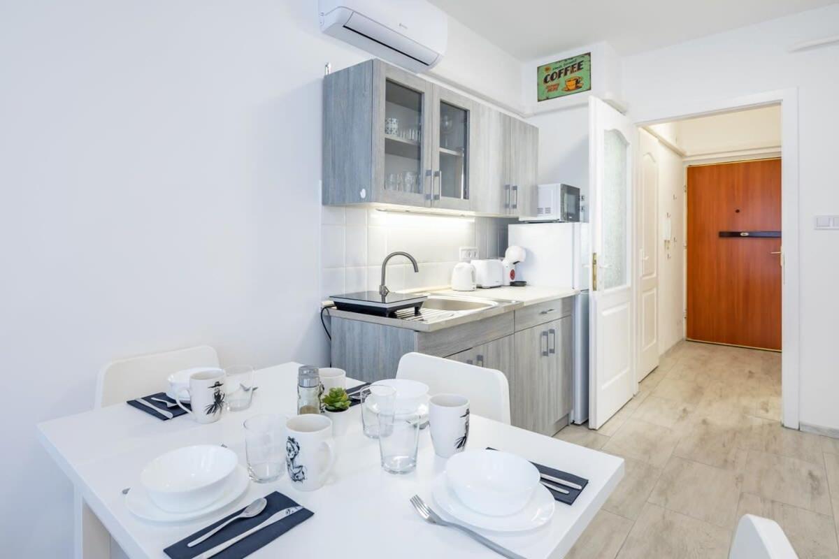 Convenient 2-Room Central Apartment Βουδαπέστη Εξωτερικό φωτογραφία