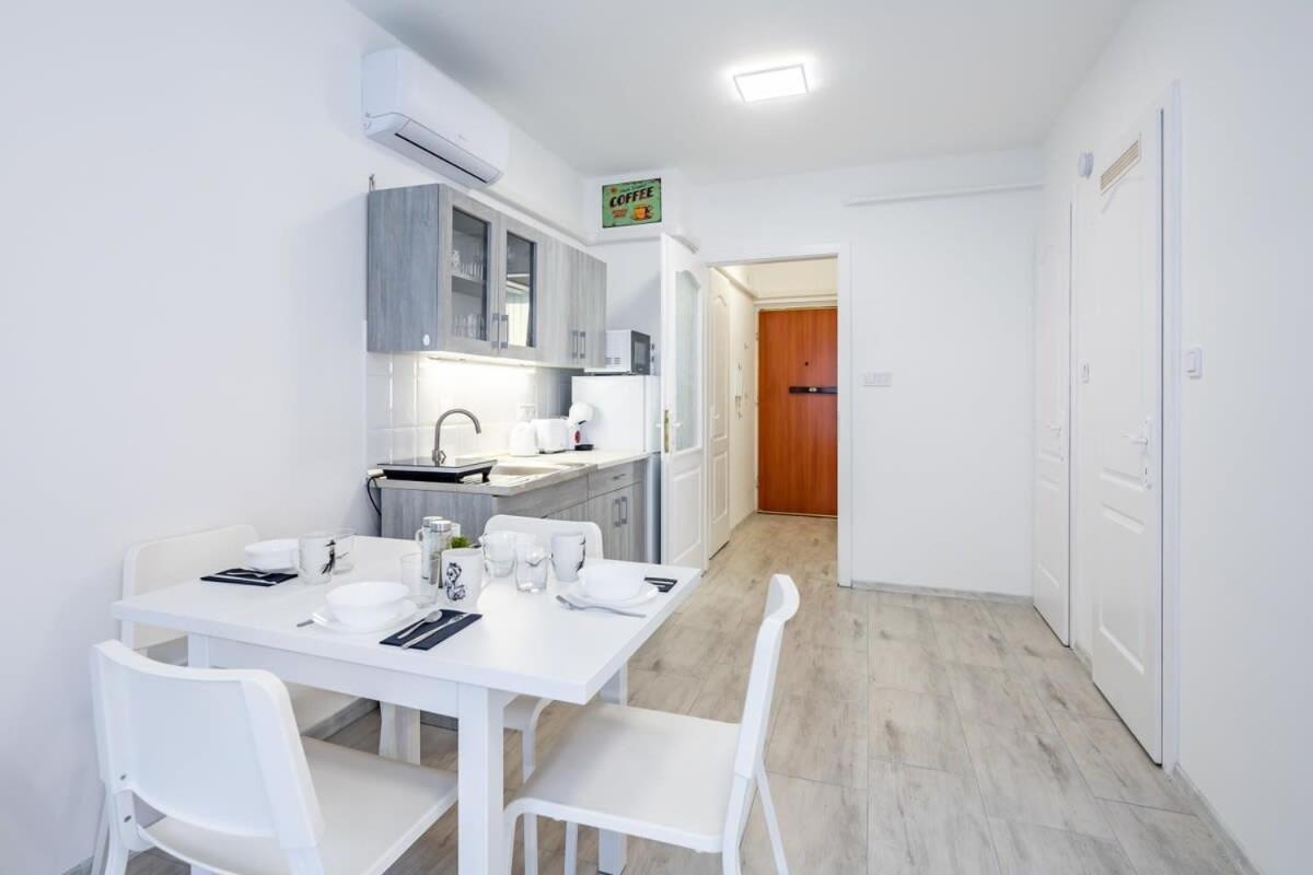 Convenient 2-Room Central Apartment Βουδαπέστη Εξωτερικό φωτογραφία